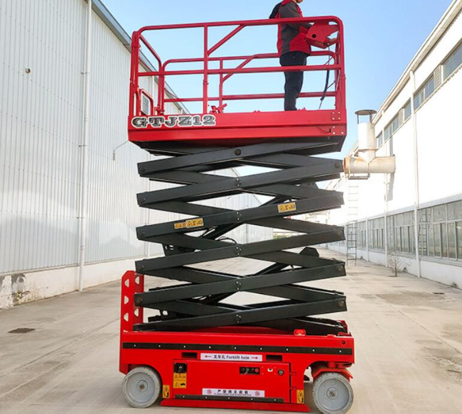 钟楼自行走移动式升降机